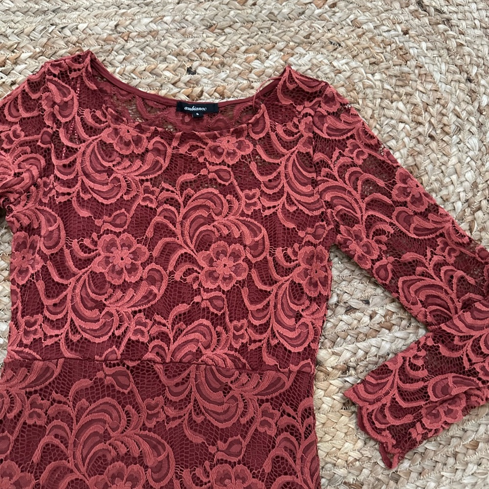 LACE MINI DRESS - Picture 2 of 6
